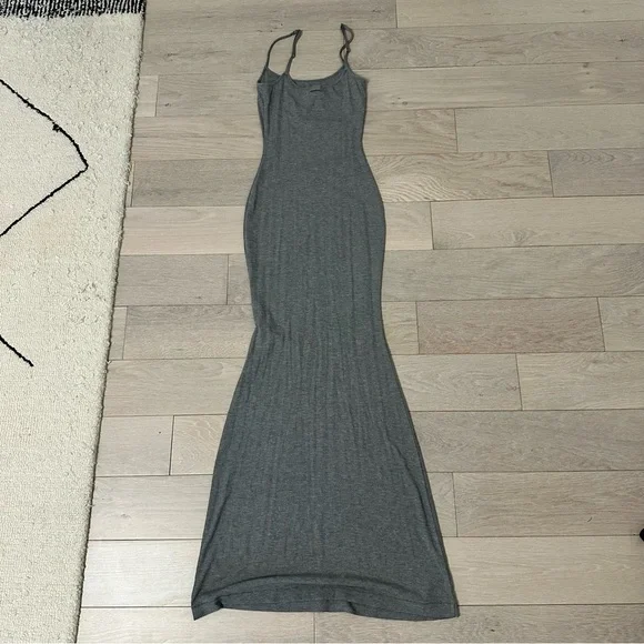 Skims Elegant Gray Maxi Dress - Picture 8 of 10